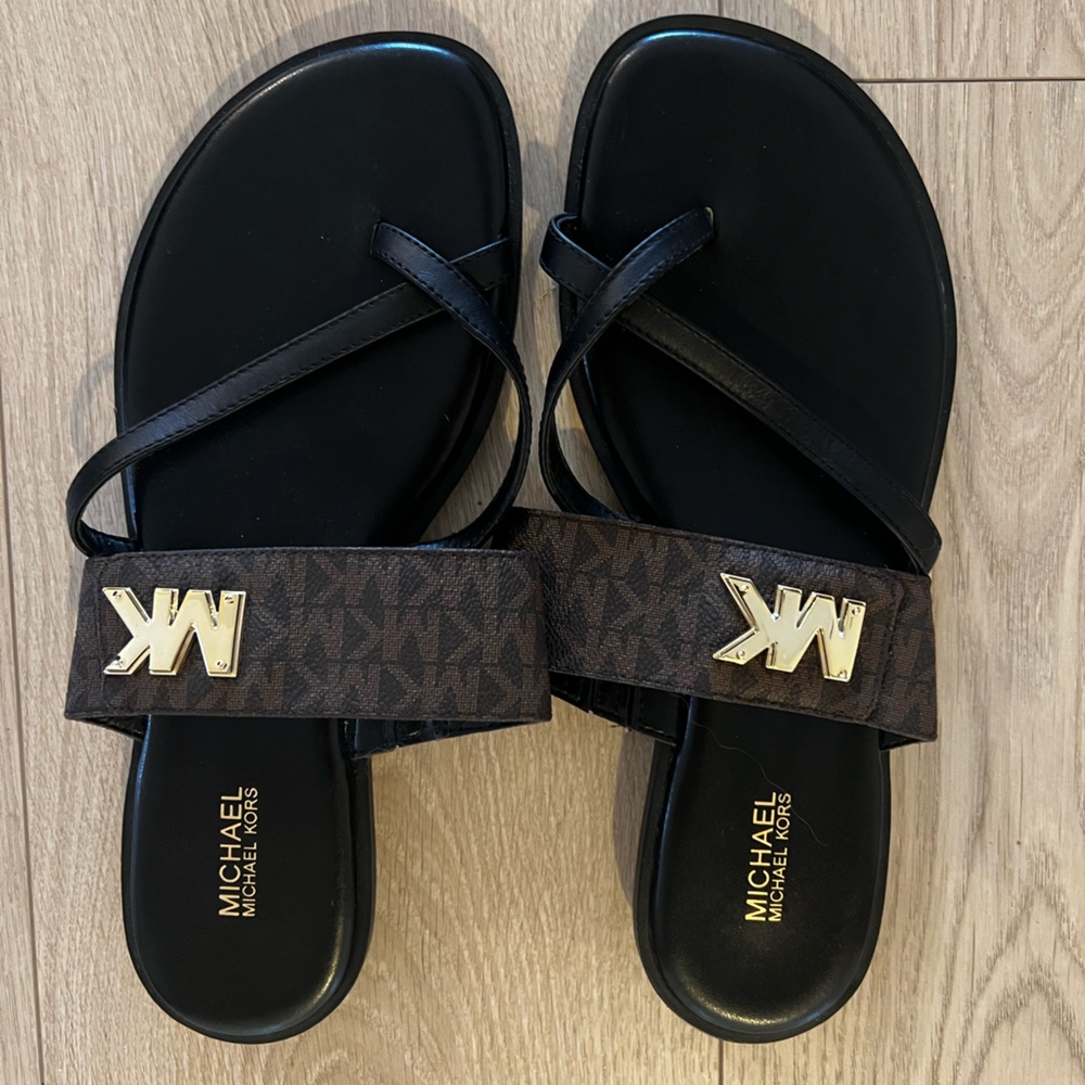 COPY - Michael Kors Sandals/Flipflops